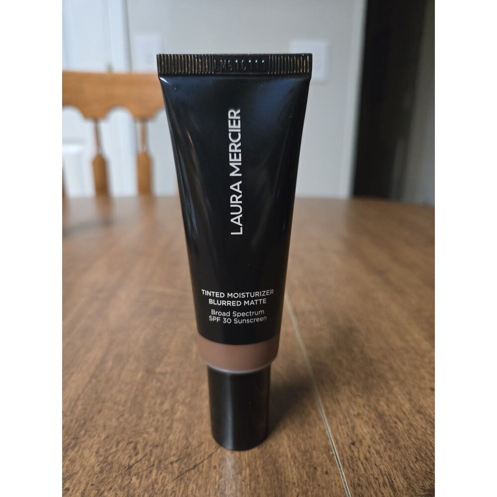 Laura Mercier SPF 30 Tinted Moisturizer Blurred Matte 1.5 Oz - 6C BRUNETTE